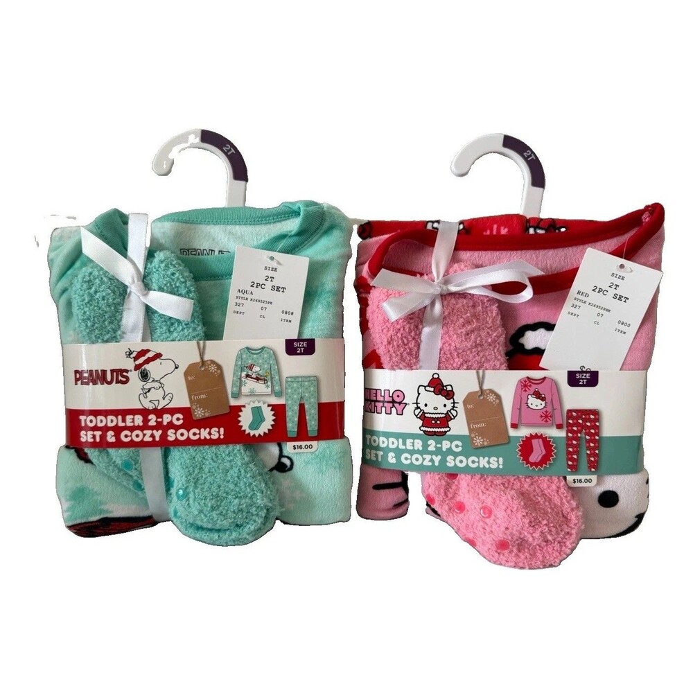 Peanuts Snoopy Hello Kitty Toddler 2T Christmas Pajamas 2PC Sets Cozy Socks NWT